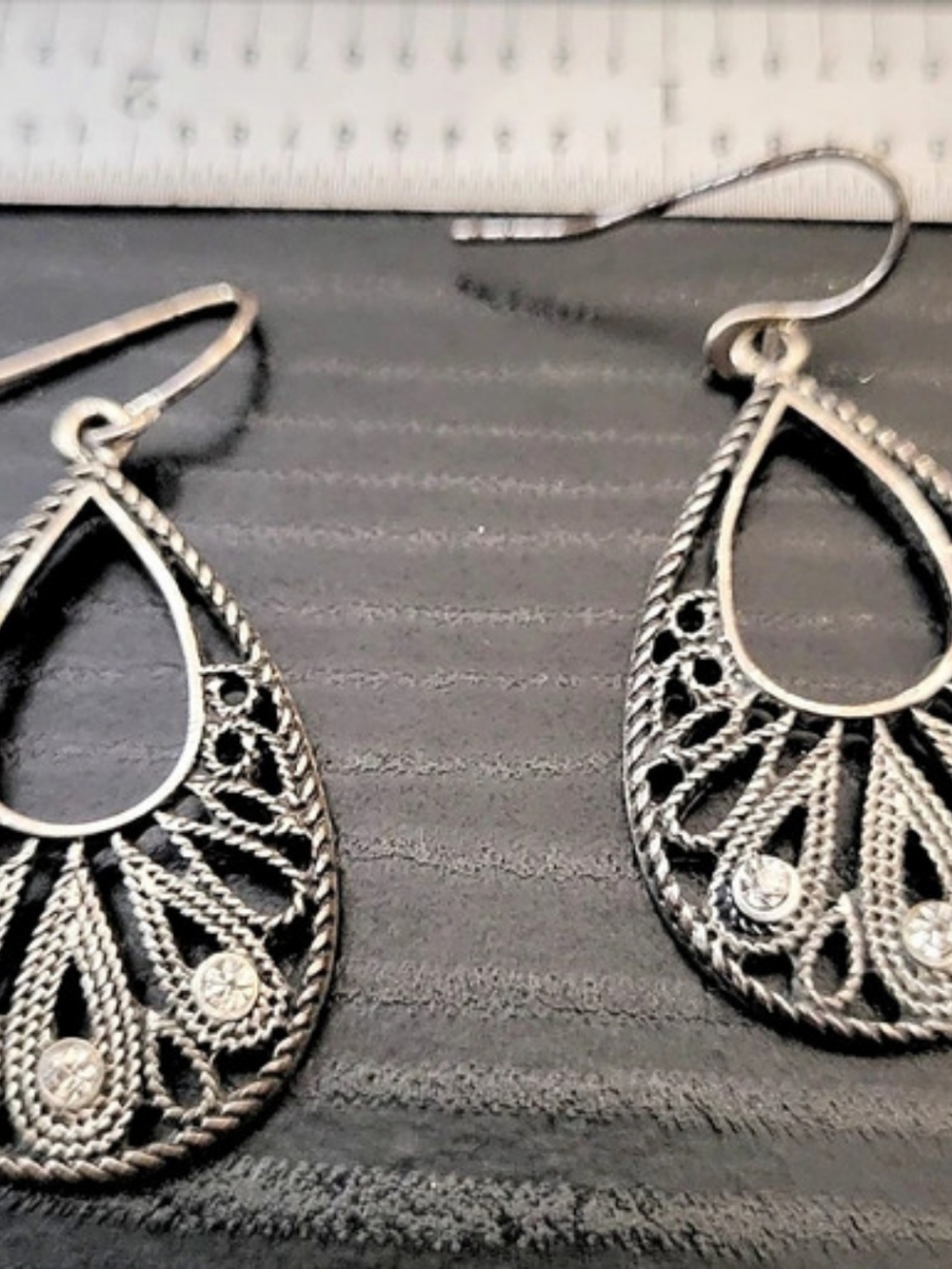 Filigree Teardrop Earrings in Silver Like New